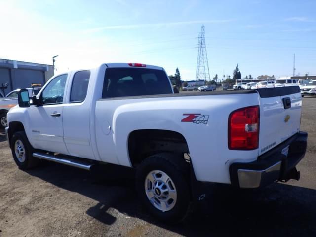 Image of Chevrolet 2500HD equipment image 3