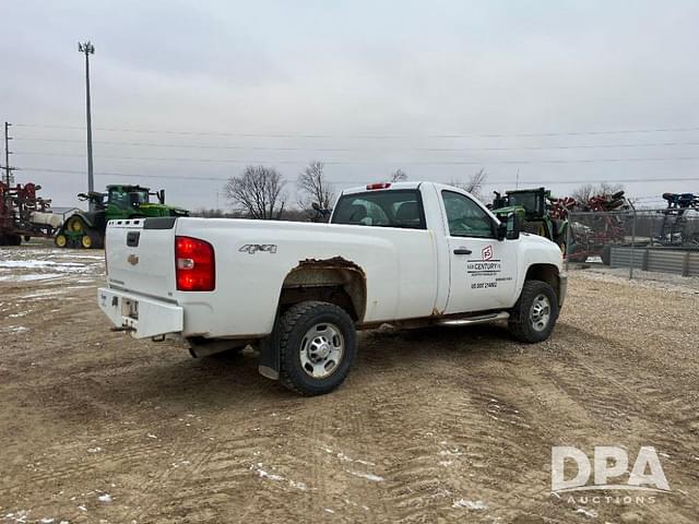 Image of Chevrolet 2500HD equipment image 4