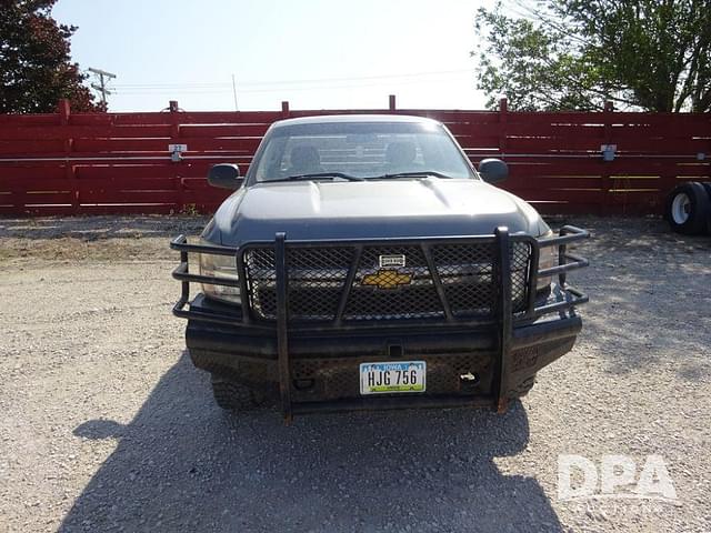 Image of Chevrolet 2500HD equipment image 4