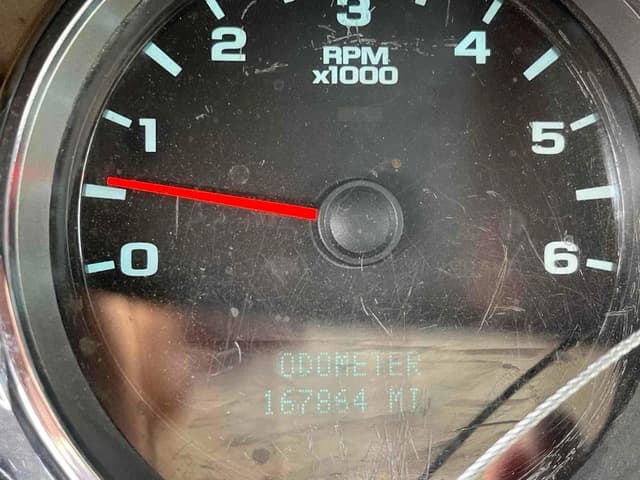 Image of Chevrolet 3500HD equipment image 3