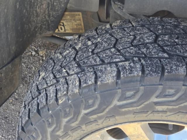 Image of Chevrolet 3500 equipment image 4