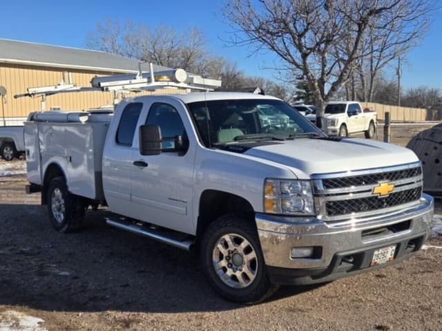 Image of Chevrolet 3500 equipment image 2