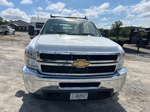 Image of Chevrolet 3500 equipment image 3