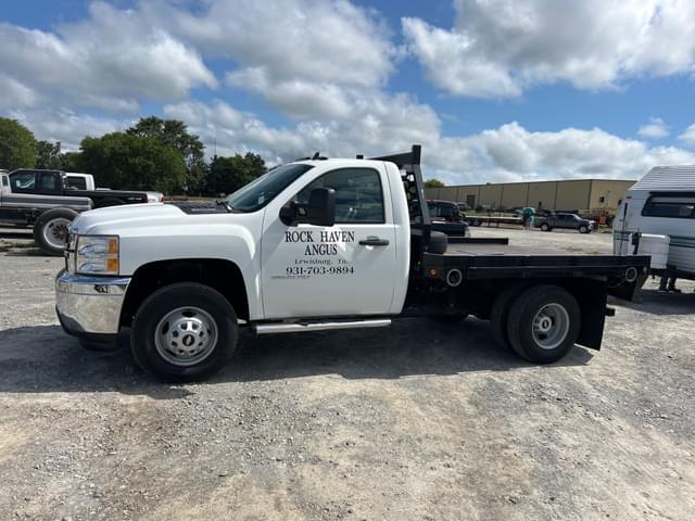 Image of Chevrolet 3500 equipment image 1