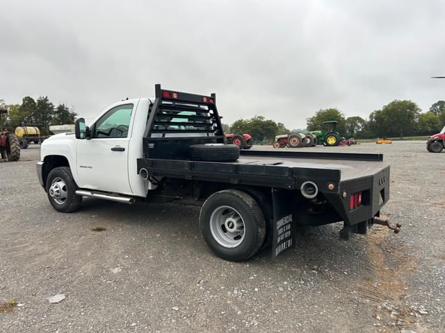 Image of Chevrolet 3500 equipment image 4