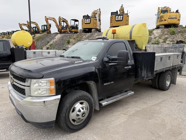 Image of Chevrolet 3500HD equipment image 1