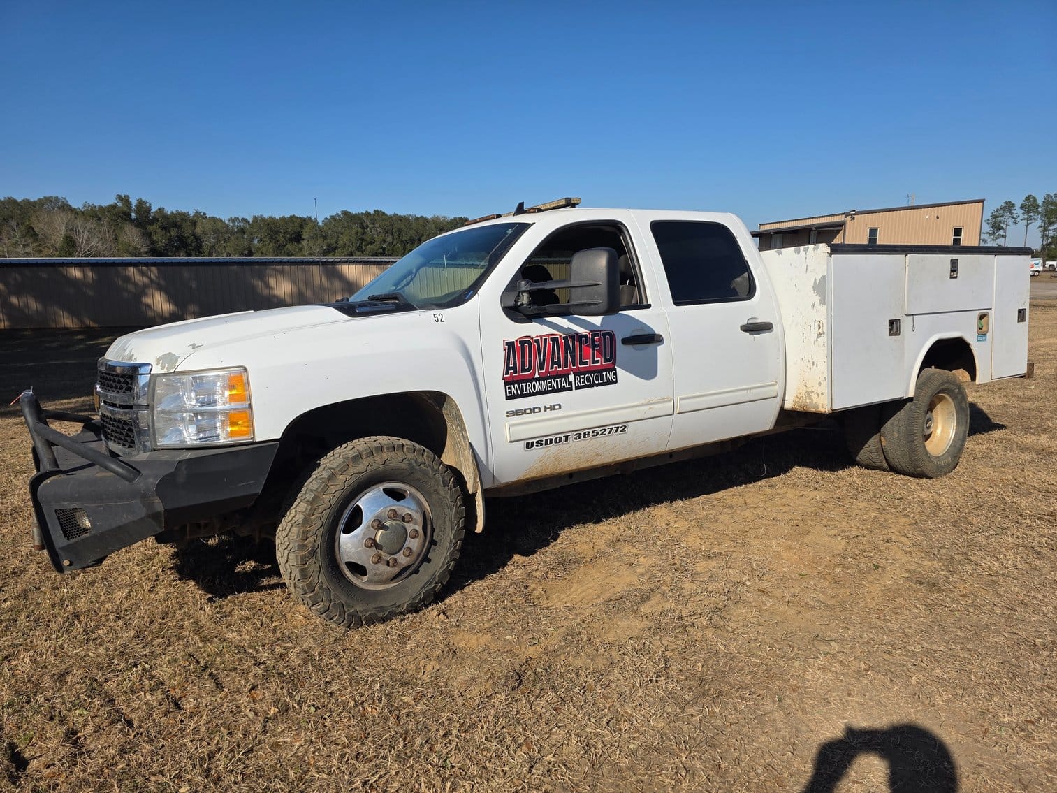 2013 Chevrolet 3500HD Equipment Image0