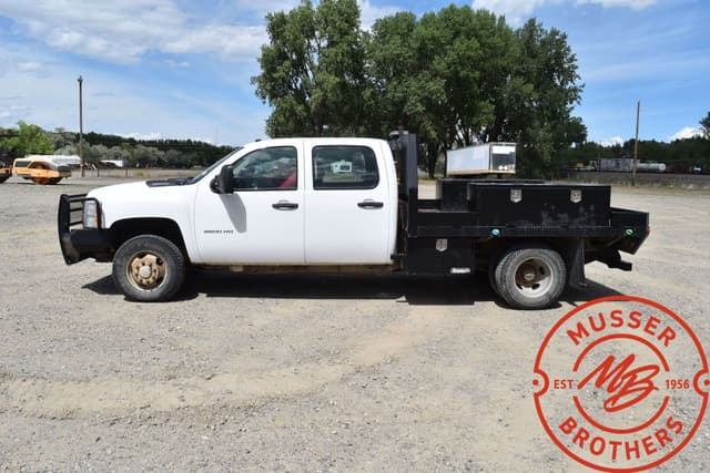 Image of Chevrolet 3500HD equipment image 3