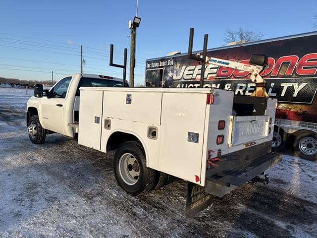 Image of Chevrolet 3500HD equipment image 1