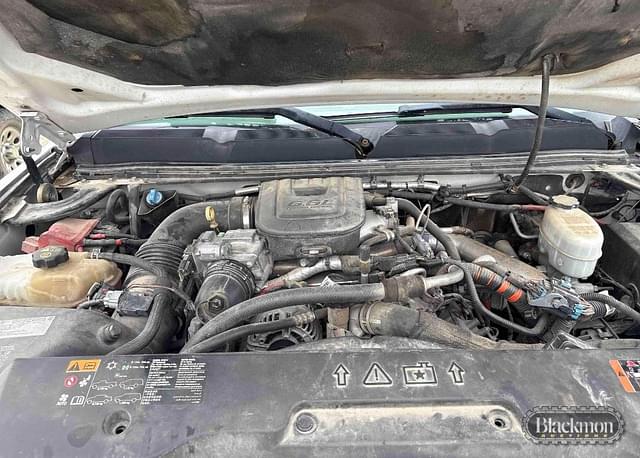 Image of Chevrolet 3500 equipment image 4