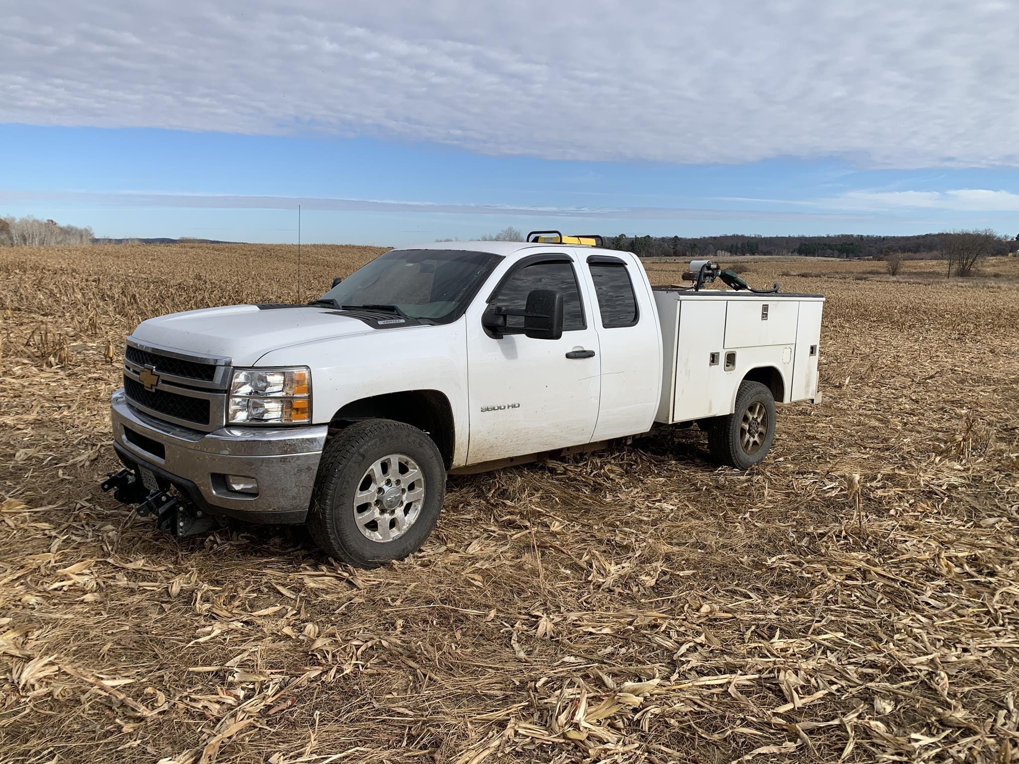 2013 Chevrolet 3500HD Equipment Image0