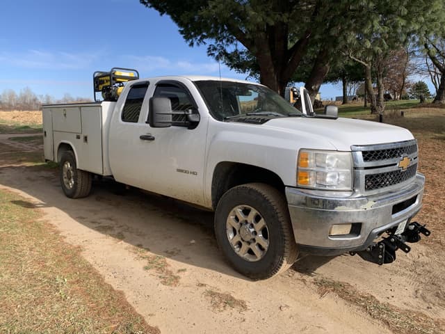Image of Chevrolet 3500HD equipment image 2