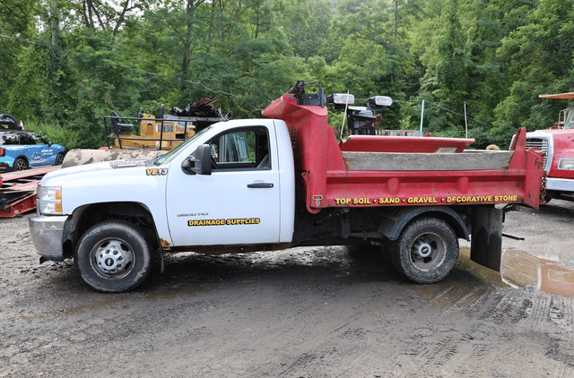 Image of Chevrolet 3500HD equipment image 1