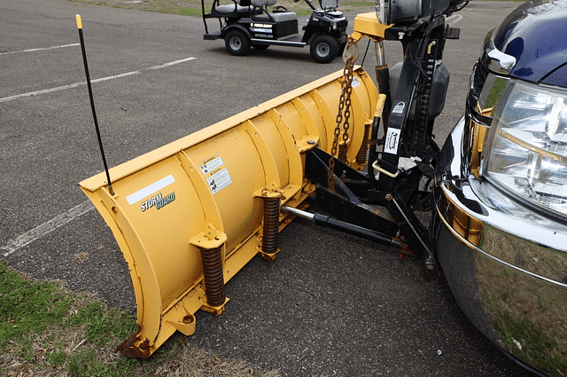 Image of Chevrolet 3500HD equipment image 3