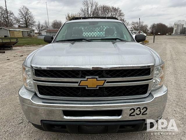 Image of Chevrolet 3500HD equipment image 2