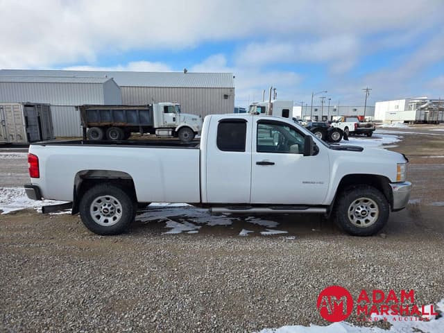 Image of Chevrolet 3500HD equipment image 2