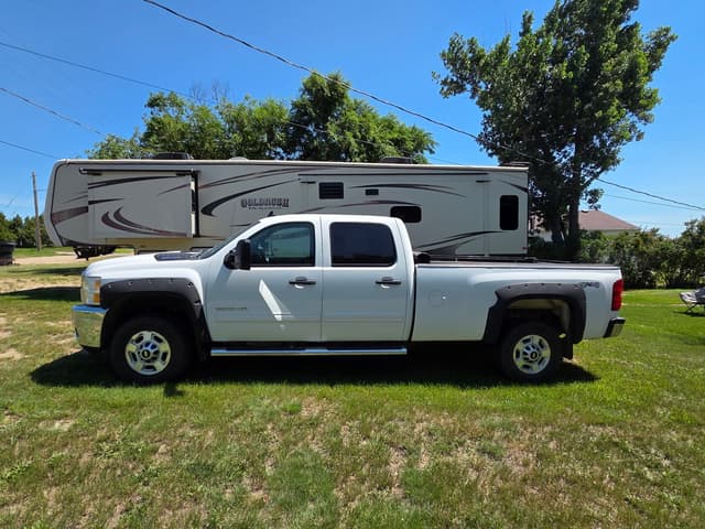 Image of Chevrolet 2500HD equipment image 1