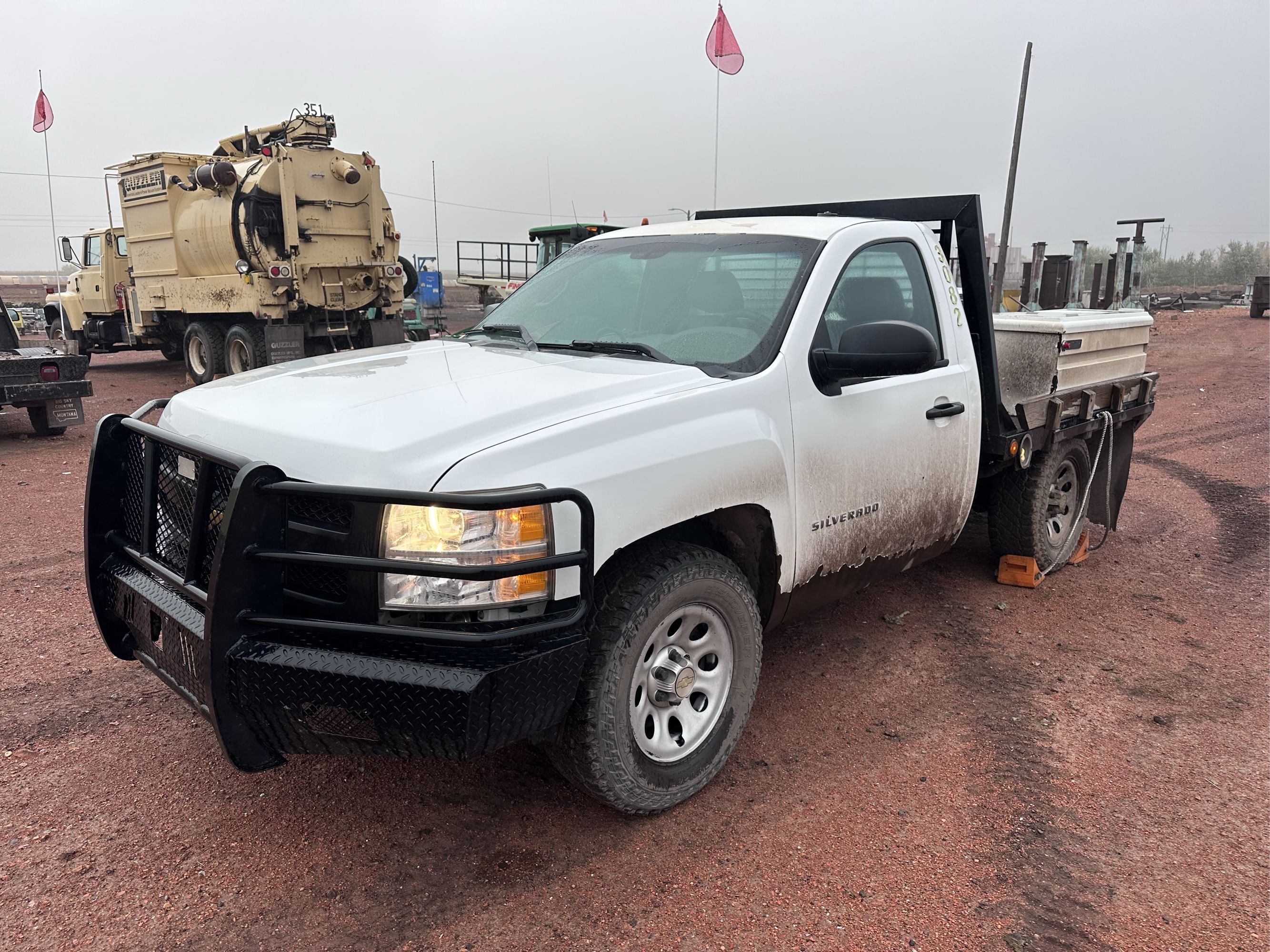 2013 Chevrolet 1500 Equipment Image0