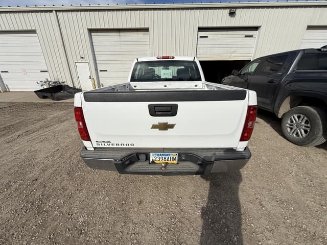 Image of Chevrolet 1500 equipment image 3