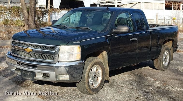 2013 Chevrolet 1500 Equipment Image0