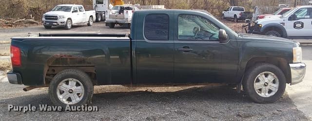 Image of Chevrolet 1500 equipment image 3