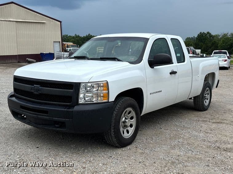Image of Chevrolet Silverado Primary image