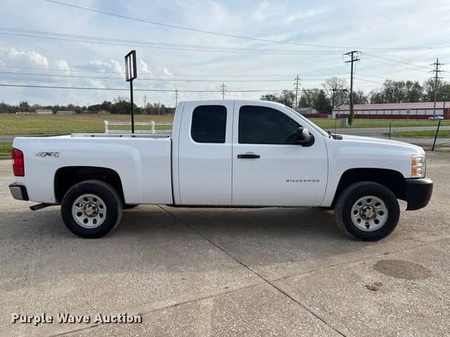 Image of Chevrolet 1500 equipment image 3