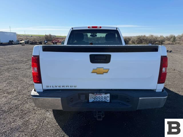 Image of Chevrolet 1500 equipment image 3