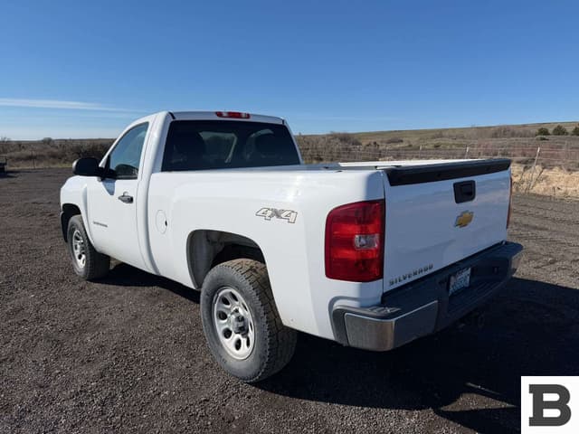 Image of Chevrolet 1500 equipment image 2