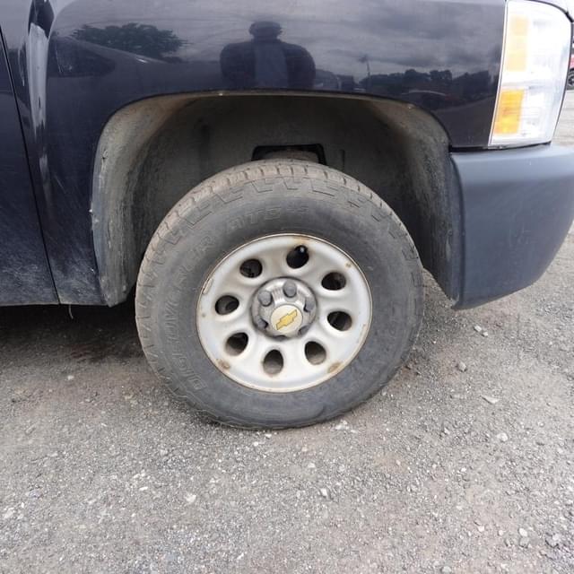 Image of Chevrolet 1500 equipment image 4