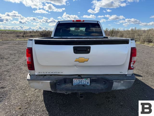 Image of Chevrolet 1500 equipment image 4