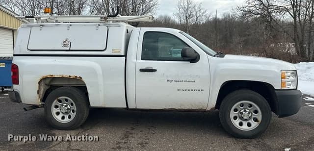 Image of Chevrolet 1500 equipment image 3