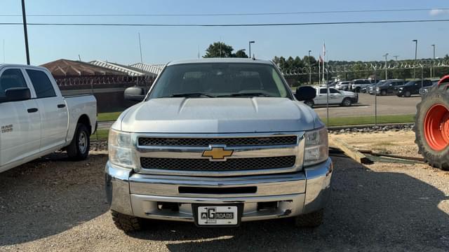 Image of Chevrolet Silverado equipment image 3