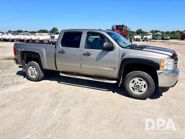 Image of Chevrolet 2500 equipment image 1