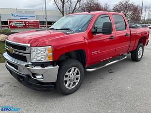 2013 Chevrolet 2500HD Equipment Image0