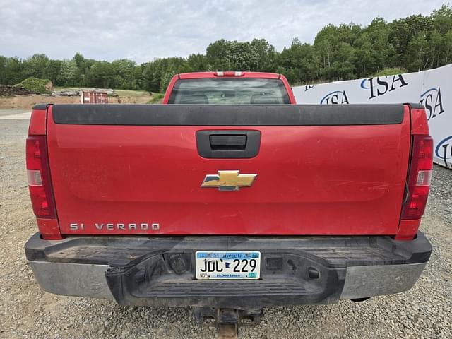 Image of Chevrolet 2500 equipment image 3