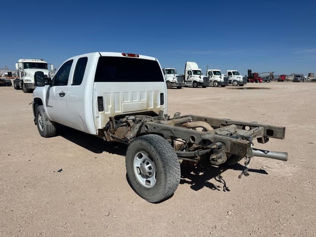 Image of Chevrolet 2500HD equipment image 4