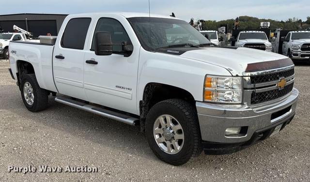 Image of Chevrolet 2500HD equipment image 2