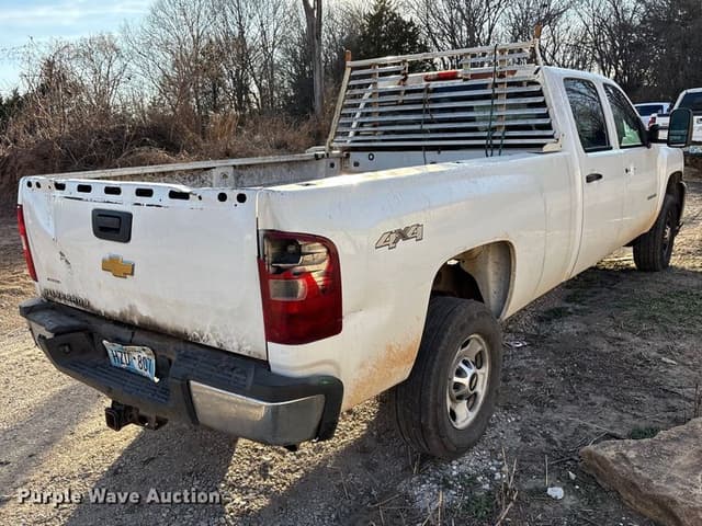 Image of Chevrolet 2500HD equipment image 4