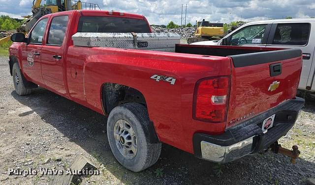 Image of Chevrolet 2500HD equipment image 4