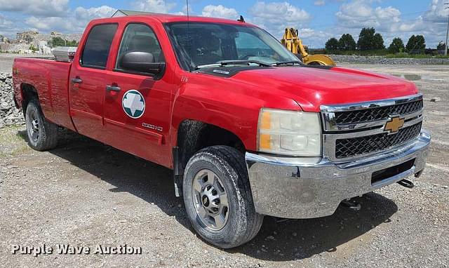 Image of Chevrolet 2500HD equipment image 2