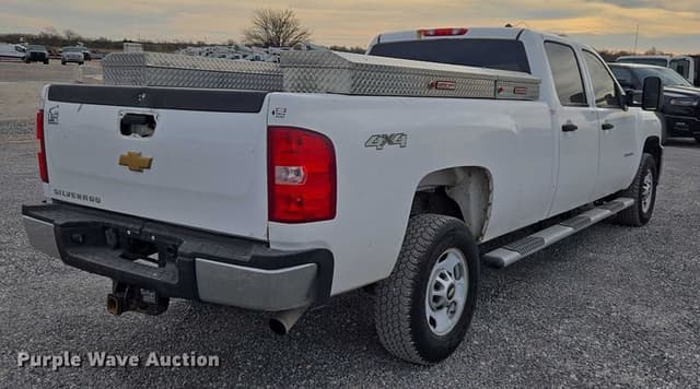 Image of Chevrolet 2500HD equipment image 4