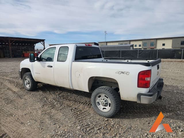 Image of Chevrolet 2500HD equipment image 2