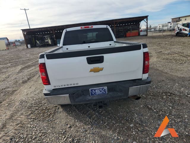 Image of Chevrolet 2500HD equipment image 3