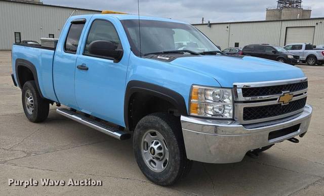 Image of Chevrolet 2500HD equipment image 2