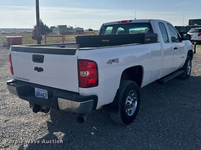 Image of Chevrolet 2500HD equipment image 4
