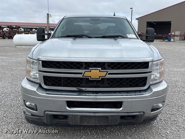 Image of Chevrolet 2500HD equipment image 1