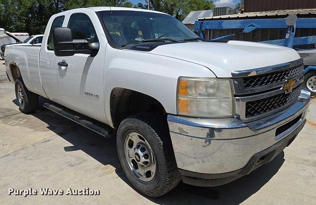 Image of Chevrolet 2500HD equipment image 2