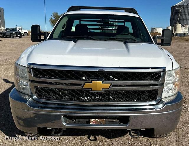 Image of Chevrolet 2500HD equipment image 1