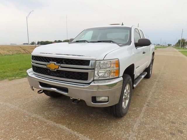 Image of Chevrolet 2500HD equipment image 1